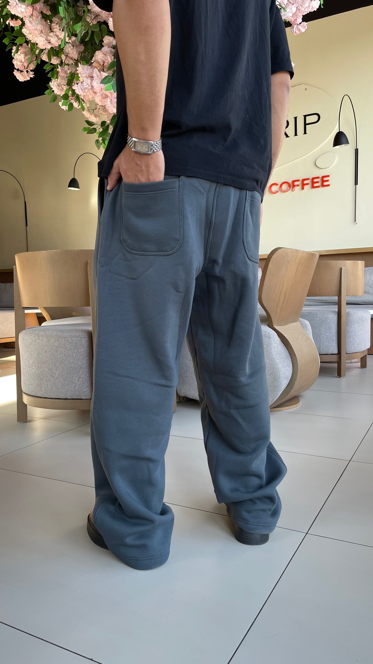 Sweatpants (iron)