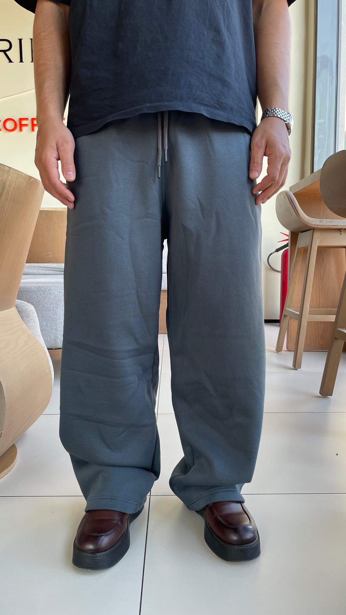 Sweatpants (iron)