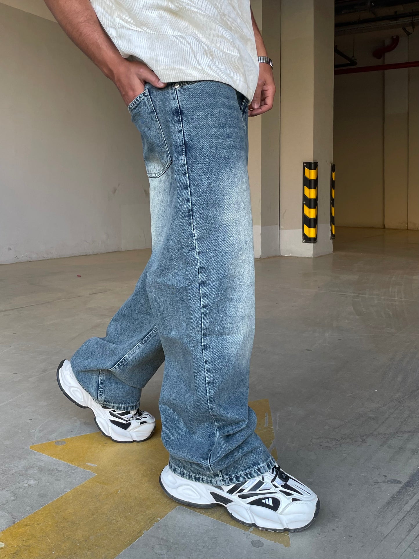 FROST WIDE LEG