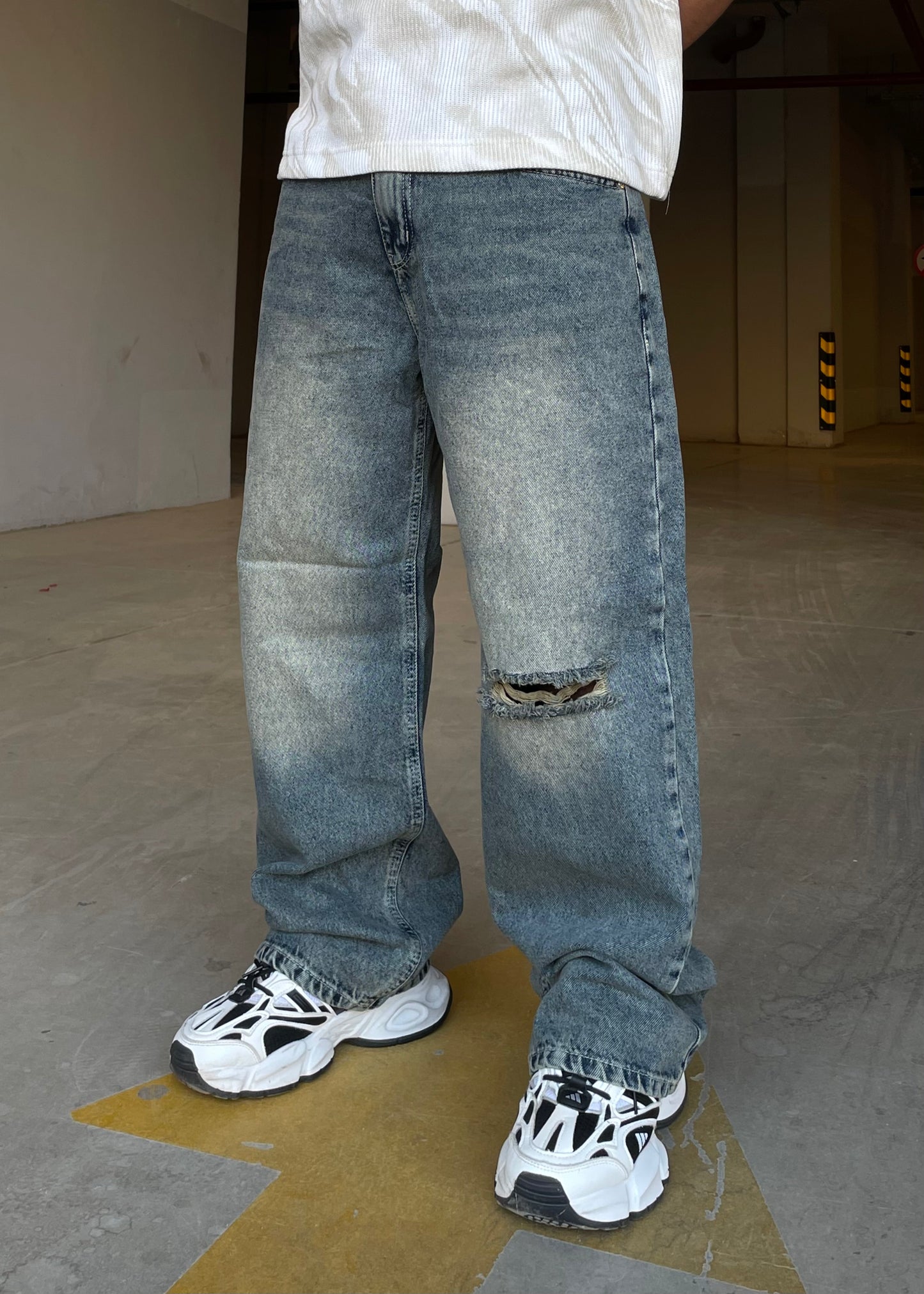 TIMBER WIDE LEG